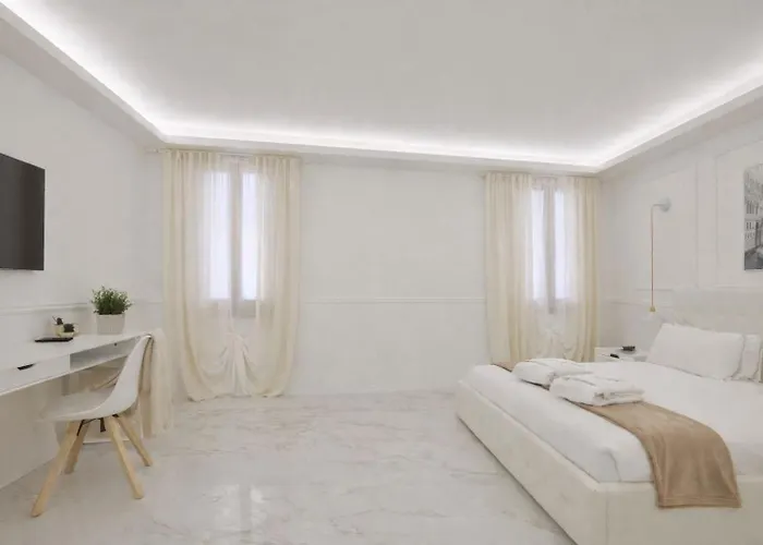 San Marco Suite 755
